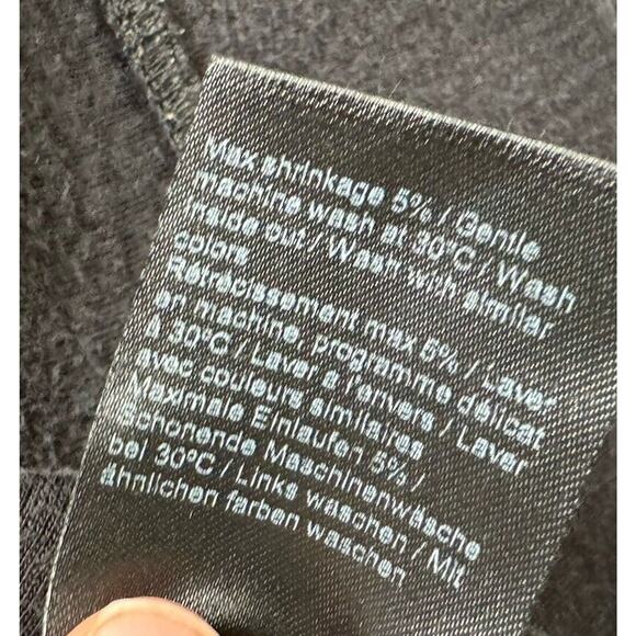 JUST FEMALE Womens Sweatshirt Black OSAKA TIGERS Pullover Spellout Size M - Picture 7 of 9